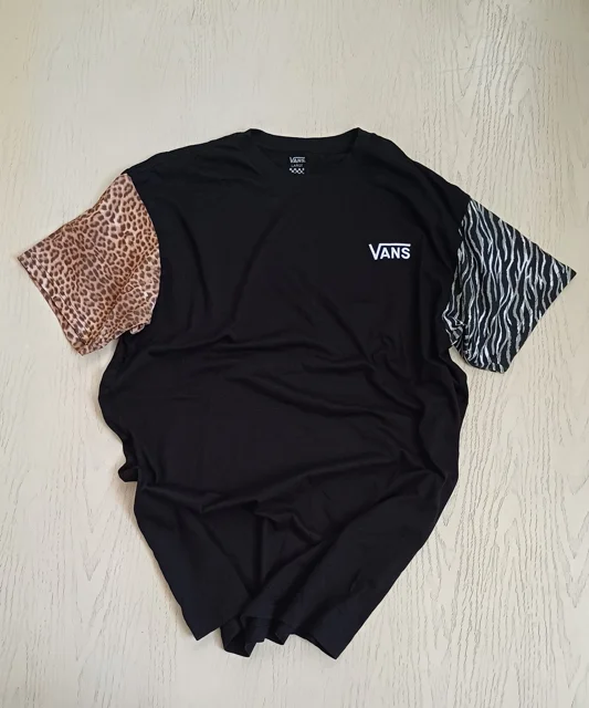 تیشرت استوک سوپرکرم اورجینال vans